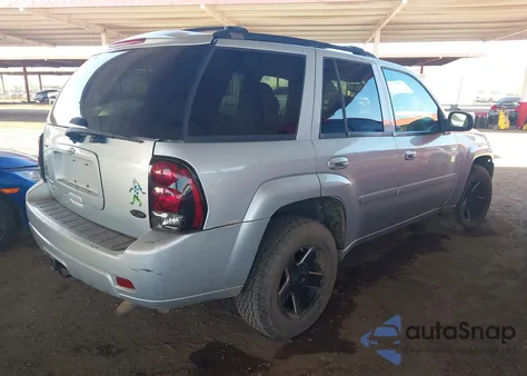 2007 Chevrolet Trailblazer Lt из США, поврежденный, VIN 1GNDT13S672127823